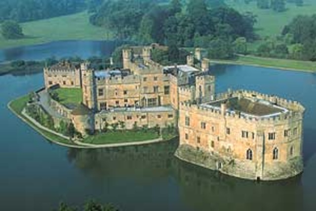 Japan's Warrior society resembles feudal Europe