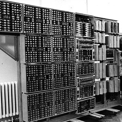 Timeline: GENERACIONES DE LAS COMPUTADORAS