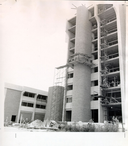 Batten Arts and Letters Building