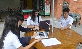 Programa de educación y plan de estudios (SEA) apoyadas en la tecnología