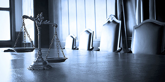 Artículo 124. .- Es improcedente el recurso cuando se haga valer contra actos administrativos: