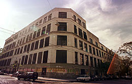 Ingresó a la Facultad de Filosofía.