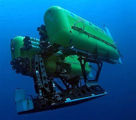 ROBOT SUBMARINO