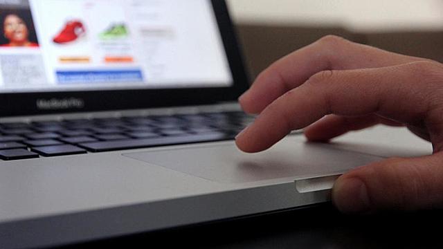 Aparece los primeros banner publicitarios en Hotwired.com