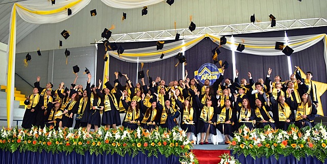 Graduación Del Colegio