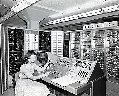 Existían algunas redes de computadora con sus propios protocolos.