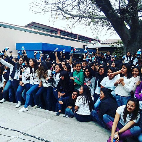 Maquillaje y Peinado