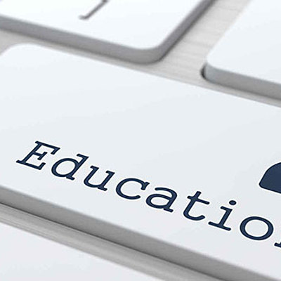 Timeline: Desarrollo histórico de la bina educación-tecnología.