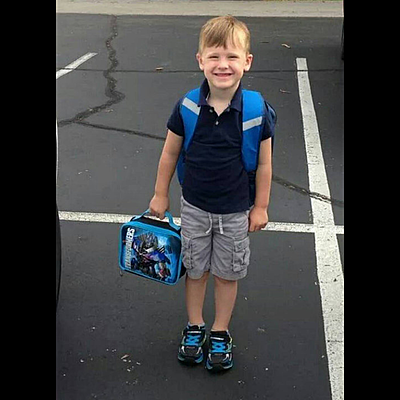 Timeline: first time i went to school i cried