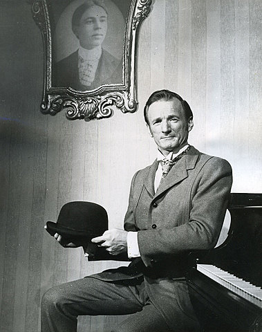 Max Morath begins "The Ragtime Era" Television Series