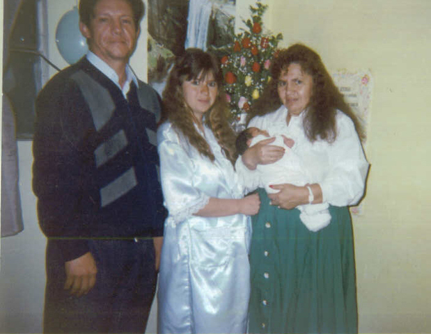 Mis abuelos Maternos y Yo!!