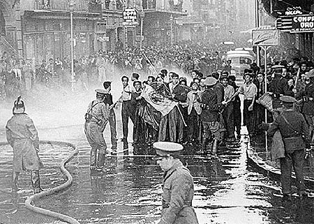 Manifestación de alumnos del IPN para la legitimidad de sus debidos titulos