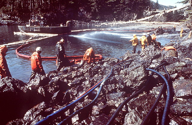 Derrame de Petróleo del Buque Exxon Valdez en Alaska