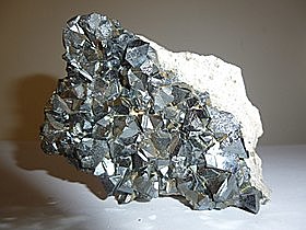 PIEDRA MAGNESIA