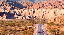 Timeline: Evolución del Turismo Argentina