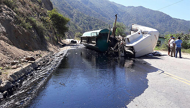 DERRAMAMIENTO DE COMBUSTIBLE