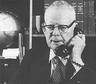 Edwards Deming (1900-1993)