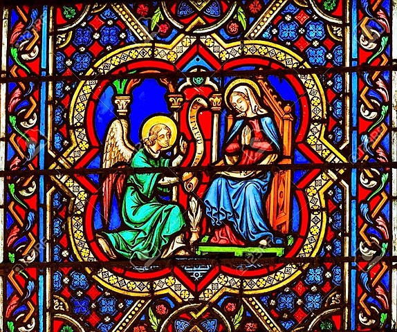 Angel del anuncio ( Notre dame)