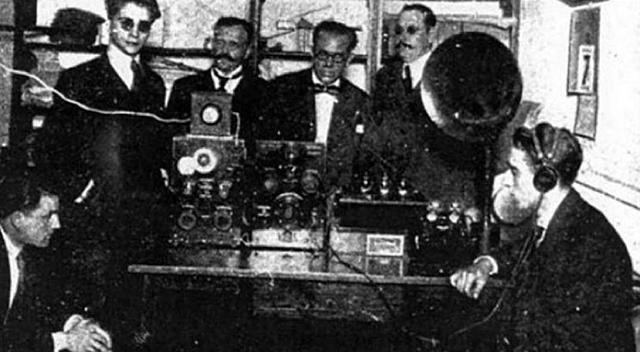 EDAD CONTEMPORÁNEA 1906