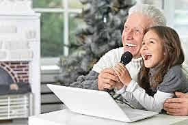 Listening to papaw  sing