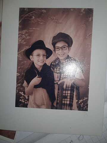 viejitos con mi hermano