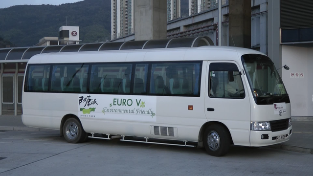 日出康城交通不足有非法村巴經營