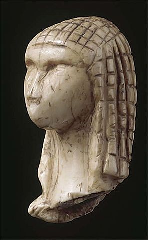 Woman from Brassempouy