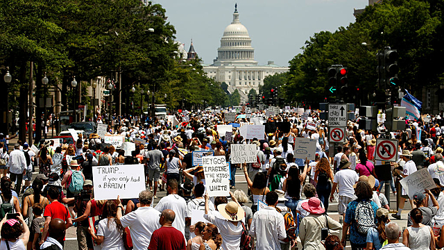 Las Protestas en Linea