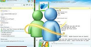 SE CREA EL MSN MESSENGER UN SERVICIO DE MENSAJERIA INSTANTANEA