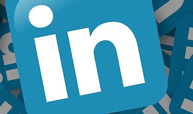 La primer red social  empresarial : Linkedin