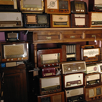 Timeline: Historia de la Radio