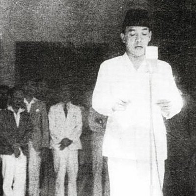 Timeline: Setelah Kemerdekaan -Naura