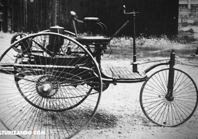 Primer auto de combustión interna