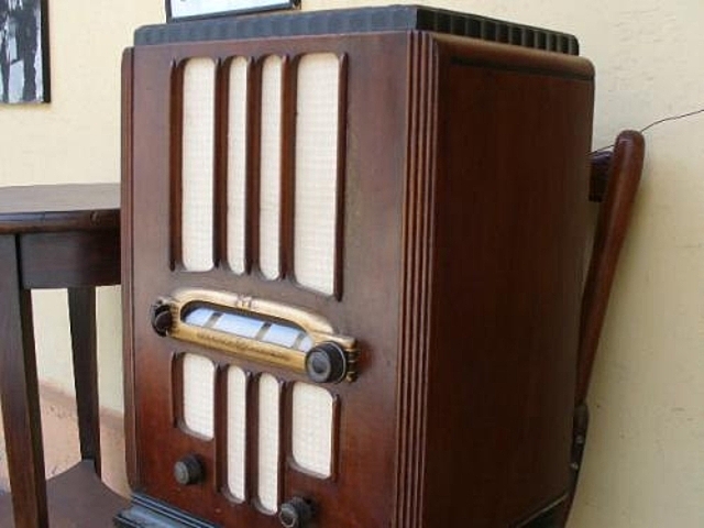 Electrónica Aplicada al RADIO y TELÉFONO