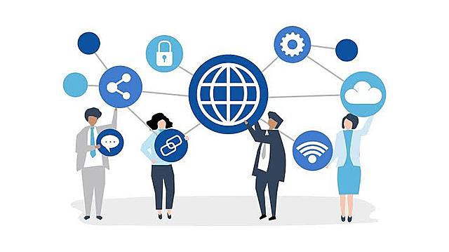 La web comenzó a estar al alcance del público.