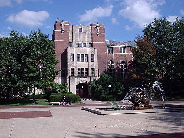 Primeiro curso independente de LA