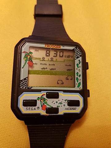 Industrias Nelsonic "Space Attacker" reloj ordenador.