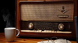 Timeline: Un recorrido por la vida de La Radio