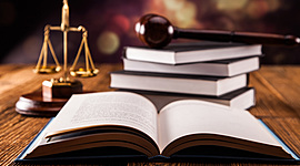 Timeline: Historial del Derecho Laboral en El Salvador- Integrantes: Gerber Azael Reyes Pleitez; Luis Alberto Vásquez López