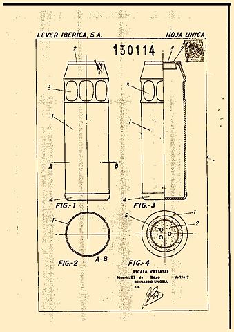 "Lever" introduce envase de cartón.