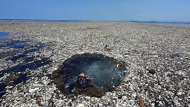 87,000 toneladas de plástico en el oceano pacifico