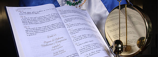 1983 Evolución Constitucional.