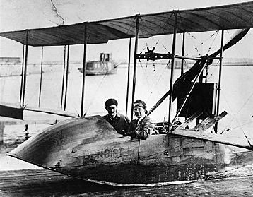 Le premier vol commercial