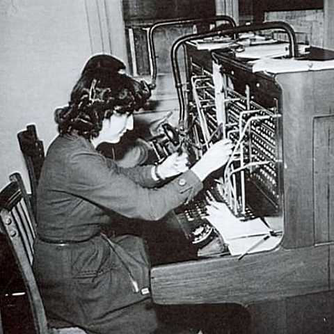 1° Central pública telefónica