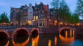 Timeline: ESCUELA CLÁSICA