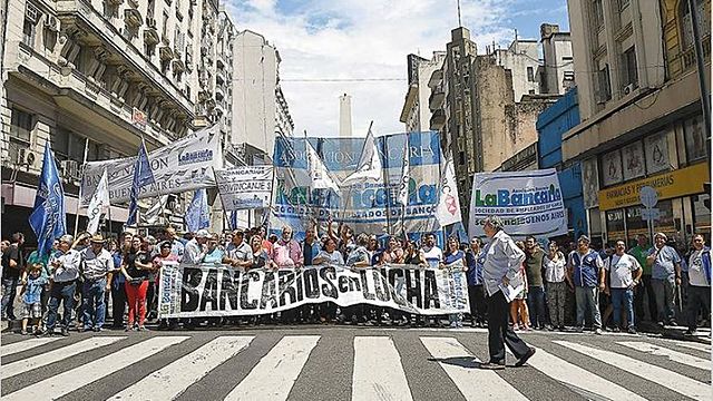 OTROS ACONTECIMIENTOS EN LA SEGUNDA ETAPA