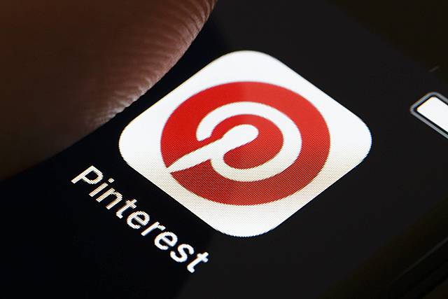 Se crea la red social pinterest que se especializa en imágenes