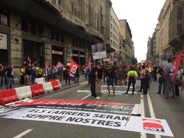 La RS da a conocer los sucesos y denuncia la represión de dos movimientos de protesta contra los gobiernos totalitarios
