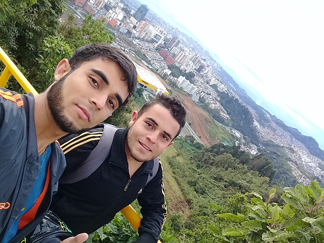 VIAJE CON HERMANO
