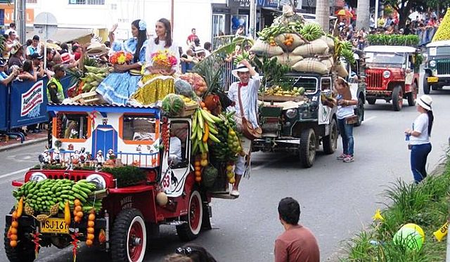 FIESTAS Y TRADICIONES